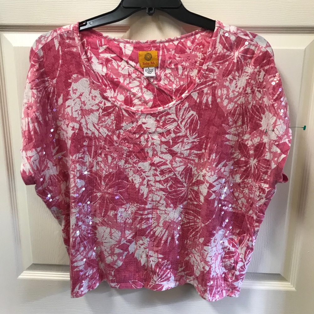Ruby Rd. Pink printed top. LARGE sequins.